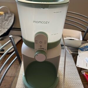 Momcozy Green Baby Water Warmer
